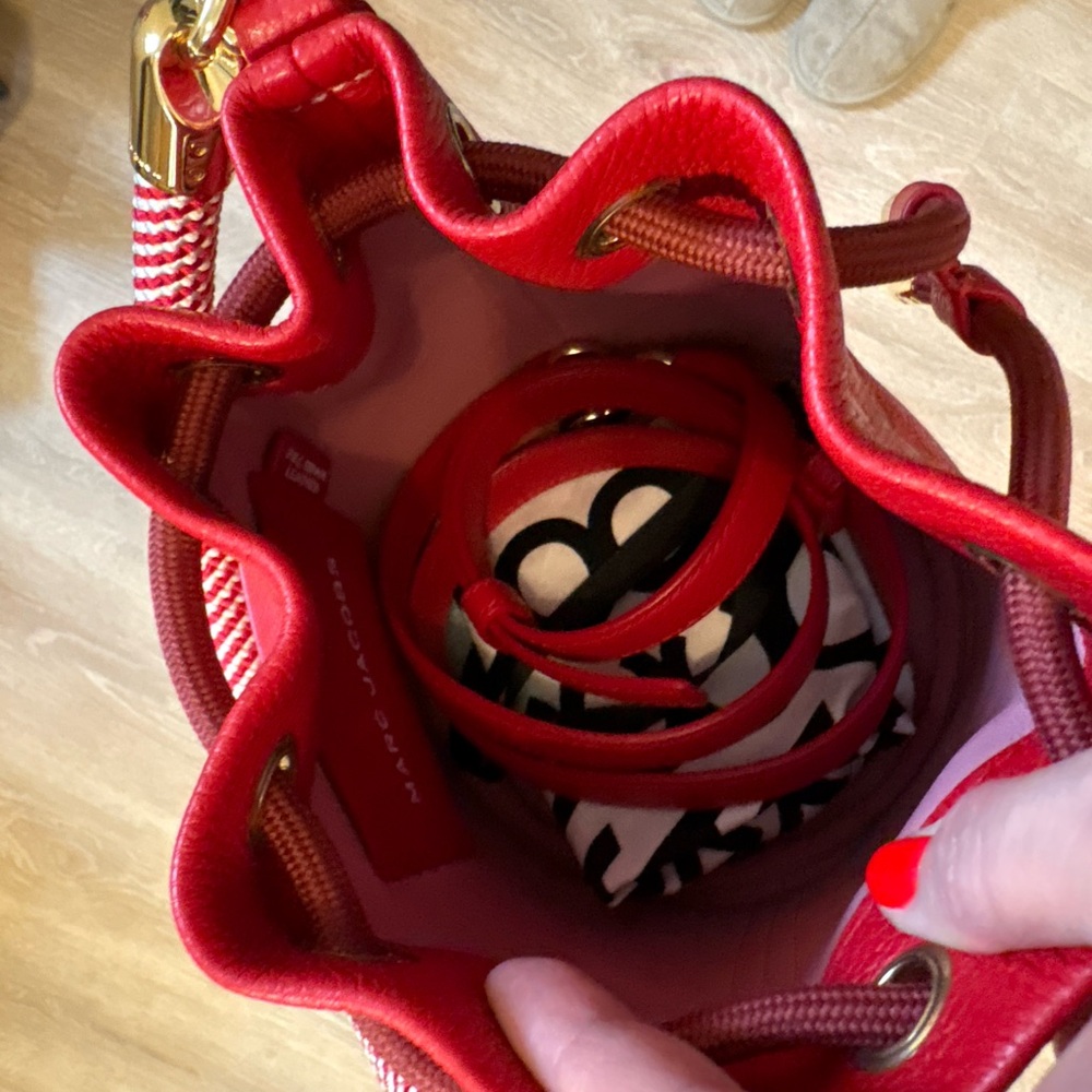 New Marc Jacobs The Bucket Bag - Picture 10 of 12